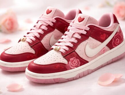 découvrez l'édition spéciale nike saint valentin : des chaussures élégantes aux motifs cœur et rose, parfaites pour célébrer l'amour avec style.