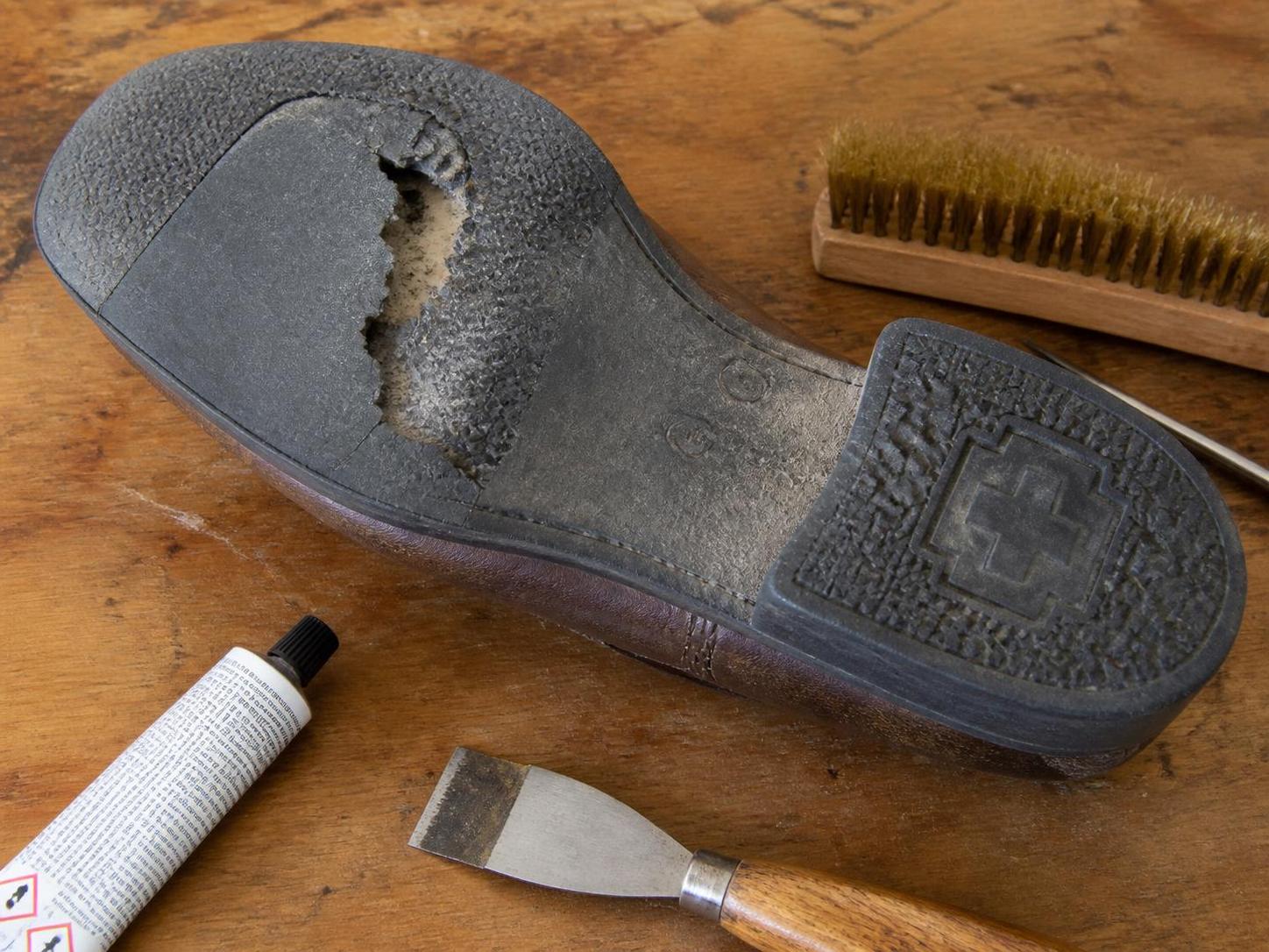 découvrez si et comment réparer une semelle déchirée sur des chaussures decathlon, avec des conseils pratiques pour prolonger la durée de vie de vos chaussures.