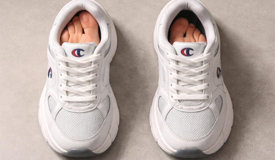 découvrez si la chaussure champion taille petit, grand ou normalement grâce à notre guide complet pour bien choisir votre pointure.