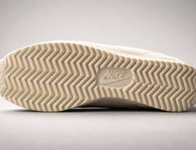 découvrez tout ce qu'il faut savoir sur le dessous de la chaussure nike cortez, son design unique et le relief qui optimise son adhérence et son style emblématique.